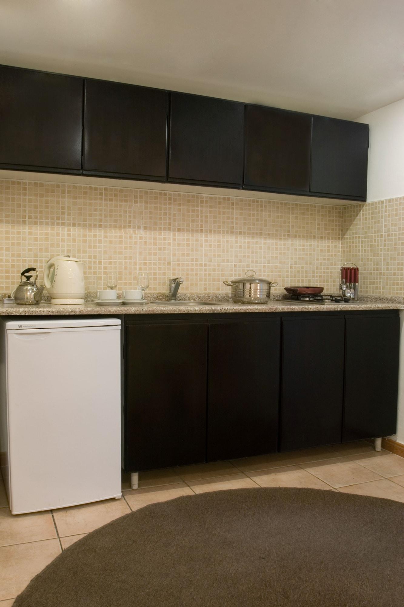 Barakat Hotel Apartments Amman Bagian luar foto